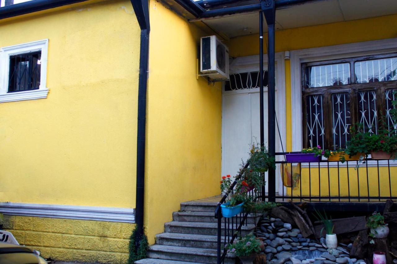 Colors Hostel Tiflis Exterior foto